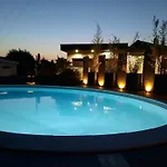 De La Pierre Plate * Ле-Тийо