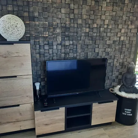 別荘 De La Pierre Plate *