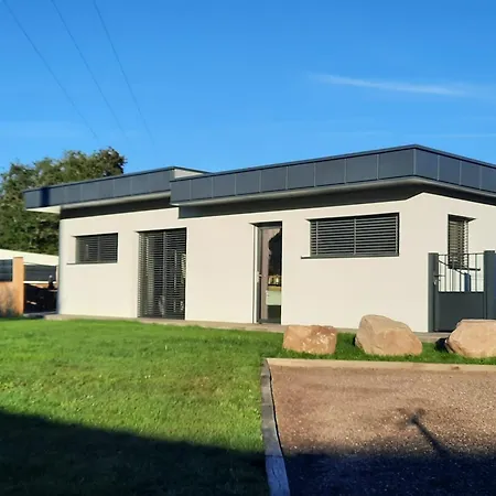 De La Pierre Plate * Ле-Тийо