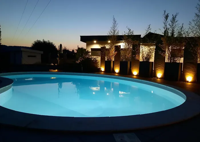 De La Pierre Plate * Ле-Тийо